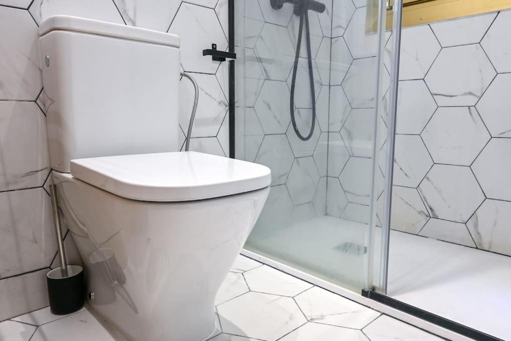 For You Rentals Apartamento Temporal Centrico De Dos Dormitorios Sil2 Madrid Exterior photo